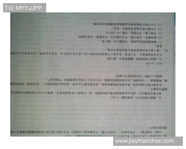 适合写作文的足球球星分析与选择：从梅西到C罗的写作启示